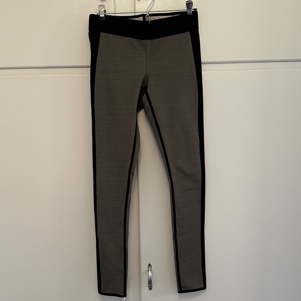 EUC Frauenschuh Fleece Grey and Black Leggings Pants